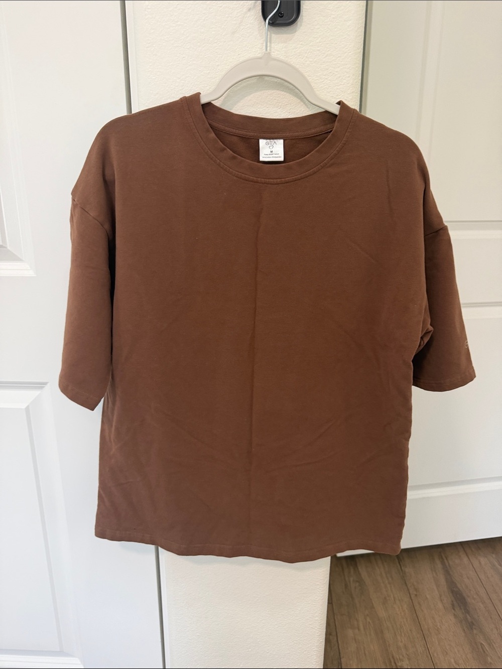 Classic Brown Crewneck Tee - Unbranded